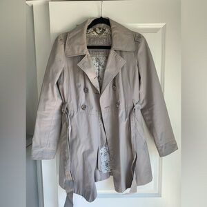 Women’s trench coat